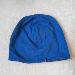 Surface to Air reversible dark gray and Blue Kids Beanie